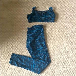 Fabletics pant and bra matching workout set